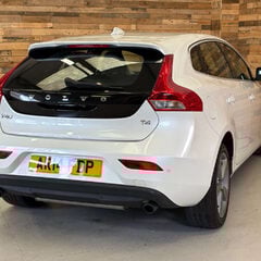 Volvo V40 1.6 T4 SE Lux Hatchback 5dr Petrol Manual Euro 5 (s/s) (180 ps) 3