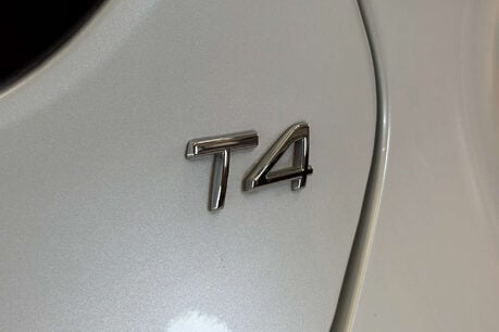 Volvo V40 1.6 T4 SE Lux Hatchback 5dr Petrol Manual Euro 5 (s/s) (180 ps) 64