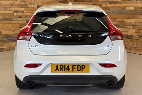 Volvo V40 1.6 T4 SE Lux Hatchback 5dr Petrol Manual Euro 5 (s/s) (180 ps) 3