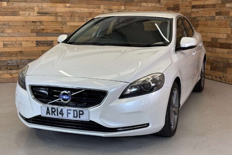 Volvo V40 1.6 T4 SE Lux Hatchback 5dr Petrol Manual Euro 5 (s/s) (180 ps) 6