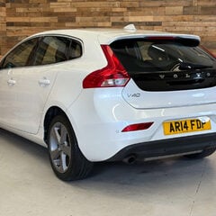 Volvo V40 1.6 T4 SE Lux Hatchback 5dr Petrol Manual Euro 5 (s/s) (180 ps) 2