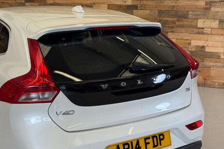 Volvo V40 1.6 T4 SE Lux Hatchback 5dr Petrol Manual Euro 5 (s/s) (180 ps) 61