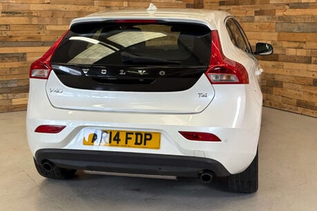Volvo V40 1.6 T4 SE Lux Hatchback 5dr Petrol Manual Euro 5 (s/s) (180 ps) 55