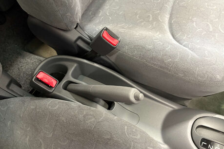 Toyota Yaris 1.3 VVT-i 16v CDX Hatchback 5dr Petrol Automatic (160 g/km, 85 bhp) 17