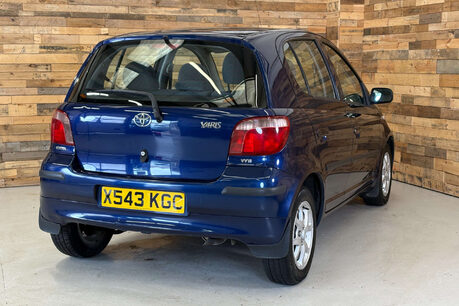 Toyota Yaris 1.3 VVT-i 16v CDX Hatchback 5dr Petrol Automatic (160 g/km, 85 bhp) 81