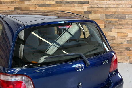 Toyota Yaris 1.3 VVT-i 16v CDX Hatchback 5dr Petrol Automatic (160 g/km, 85 bhp) 70