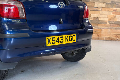 Toyota Yaris 1.3 VVT-i 16v CDX Hatchback 5dr Petrol Automatic (160 g/km, 85 bhp) 72