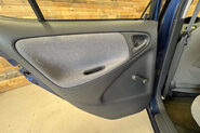 Toyota Yaris 1.3 VVT-i 16v CDX Hatchback 5dr Petrol Automatic (160 g/km, 85 bhp) 46