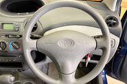 Toyota Yaris 1.3 VVT-i 16v CDX Hatchback 5dr Petrol Automatic (160 g/km, 85 bhp) 22