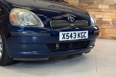 Toyota Yaris 1.3 VVT-i 16v CDX Hatchback 5dr Petrol Automatic (160 g/km, 85 bhp) 61