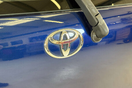 Toyota Yaris 1.3 VVT-i 16v CDX Hatchback 5dr Petrol Automatic (160 g/km, 85 bhp) 63