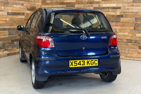 Toyota Yaris 1.3 VVT-i 16v CDX Hatchback 5dr Petrol Automatic (160 g/km, 85 bhp) 74