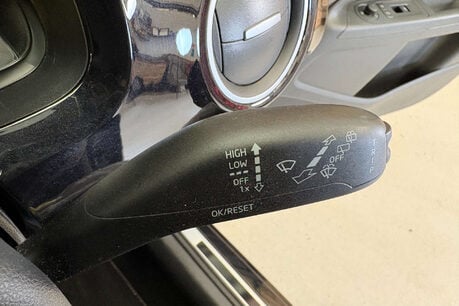Volkswagen Up 1.0 High up! Hatchback 5dr Petrol ASG Euro 5 (75 ps) 46