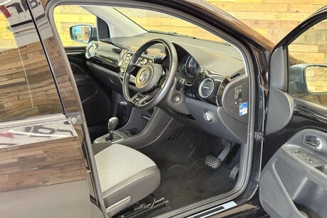 Volkswagen Up 1.0 High up! Hatchback 5dr Petrol ASG Euro 5 (75 ps) 55