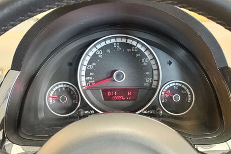 Volkswagen Up 1.0 High up! Hatchback 5dr Petrol ASG Euro 5 (75 ps) 28