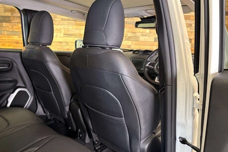 Jeep Renegade 1.4T MultiAirII Limited SUV 5dr Petrol Auto 4WD Euro 6 (s/s) (170 ps) 42