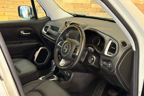 Jeep Renegade 1.4T MultiAirII Limited SUV 5dr Petrol Auto 4WD Euro 6 (s/s) (170 ps) 73