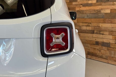 Jeep Renegade 1.4T MultiAirII Limited SUV 5dr Petrol Auto 4WD Euro 6 (s/s) (170 ps) 83