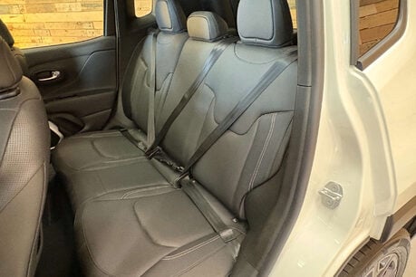 Jeep Renegade 1.4T MultiAirII Limited SUV 5dr Petrol Auto 4WD Euro 6 (s/s) (170 ps) 18