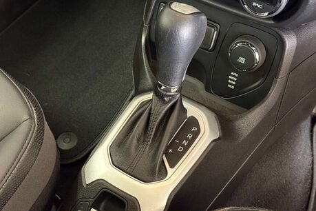 Jeep Renegade 1.4T MultiAirII Limited SUV 5dr Petrol Auto 4WD Euro 6 (s/s) (170 ps) 49