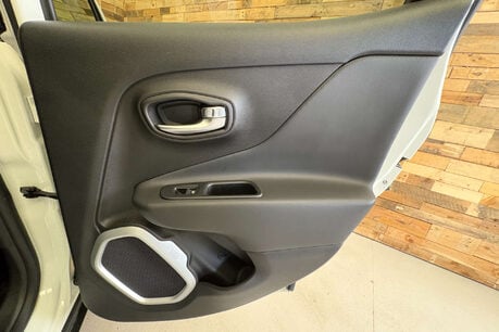 Jeep Renegade 1.4T MultiAirII Limited SUV 5dr Petrol Auto 4WD Euro 6 (s/s) (170 ps) 71