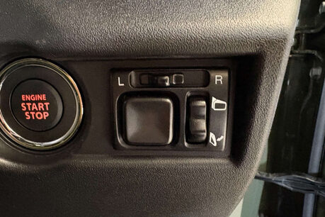 Suzuki Jimny 1.5 SZ5 SUV 3dr Petrol Auto ALLGRIP Euro 6 (101 ps) 33