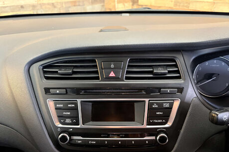 Hyundai i20 1.2 SE Coupe 3dr Petrol Manual Euro 6 (84 ps) 30