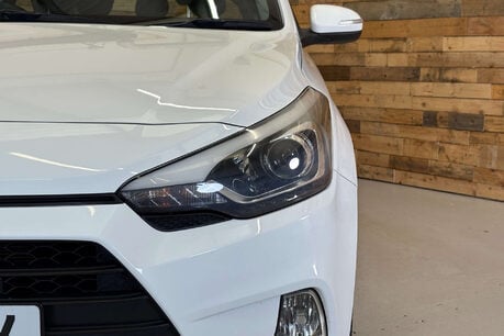 Hyundai i20 1.2 SE Coupe 3dr Petrol Manual Euro 6 (84 ps) 65