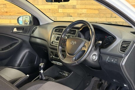 Hyundai i20 1.2 SE Coupe 3dr Petrol Manual Euro 6 (84 ps) 7