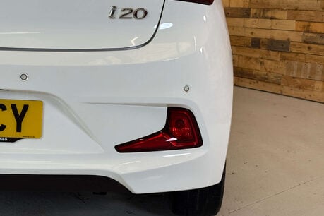 Hyundai i20 1.2 SE Coupe 3dr Petrol Manual Euro 6 (84 ps) 60