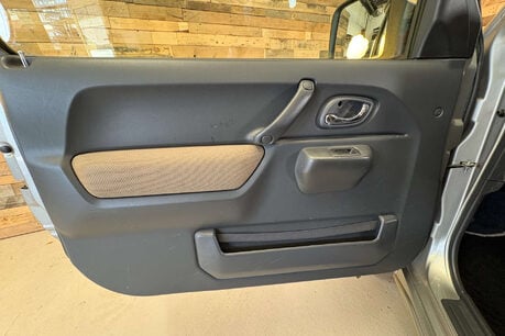Suzuki Jimny 1.3 VVT SZ4 SUV 3dr Petrol Auto 4WD Euro 6 (85 ps) 56