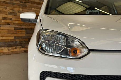 Volkswagen Up 1.0 High up! Hatchback 5dr Petrol ASG Euro 6 (75 ps) 19