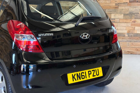 Hyundai i20 1.4 Comfort Hatchback 5dr Petrol Auto Euro 5 (99 bhp) 63