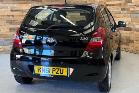 Hyundai i20 1.4 Comfort Hatchback 5dr Petrol Auto Euro 5 (99 bhp) 8