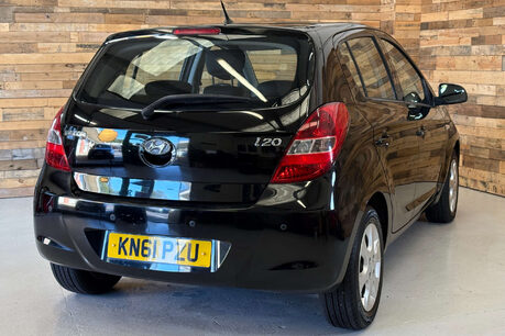 Hyundai i20 1.4 Comfort Hatchback 5dr Petrol Auto Euro 5 (99 bhp) 12