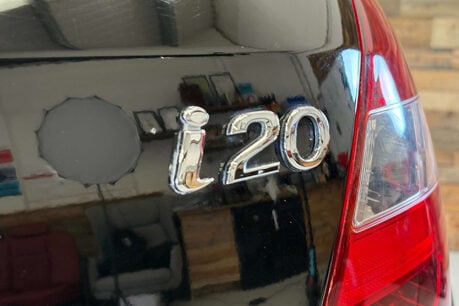 Hyundai i20 1.4 Comfort Hatchback 5dr Petrol Auto Euro 5 (99 bhp) 55