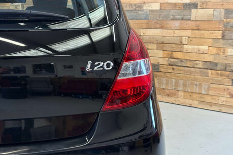 Hyundai i20 1.4 Comfort Hatchback 5dr Petrol Auto Euro 5 (99 bhp) 58