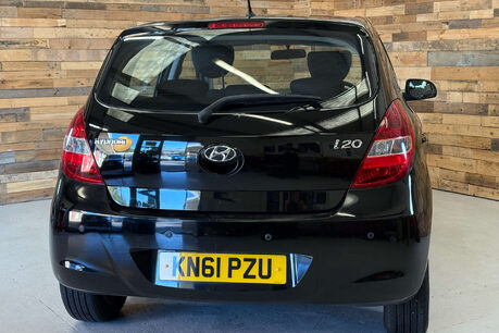 Hyundai i20 1.4 Comfort Hatchback 5dr Petrol Auto Euro 5 (99 bhp) 3