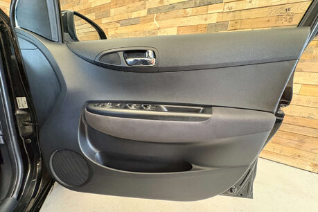 Hyundai i20 1.4 Comfort Hatchback 5dr Petrol Auto Euro 5 (99 bhp) 46