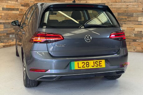 Volkswagen Golf 35.8kWh e-Golf Hatchback 5dr Electric Auto (136 ps) 11