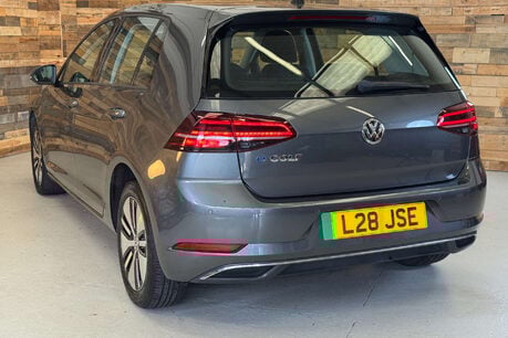 Volkswagen Golf 35.8kWh e-Golf Hatchback 5dr Electric Auto (136 ps) 10