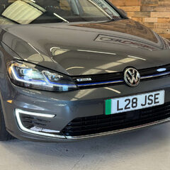 Volkswagen Golf 35.8kWh e-Golf Hatchback 5dr Electric Auto (136 ps) 2