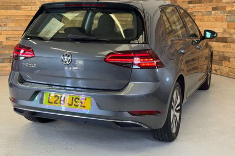Volkswagen Golf 35.8kWh e-Golf Hatchback 5dr Electric Auto (136 ps) 9