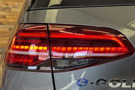 Volkswagen Golf 35.8kWh e-Golf Hatchback 5dr Electric Auto (136 ps) 84