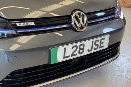 Volkswagen Golf 35.8kWh e-Golf Hatchback 5dr Electric Auto (136 ps) 40
