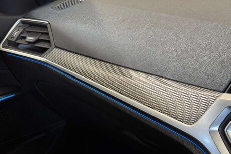 BMW 3 Series 2.0 330e 12kWh M Sport Saloon 4dr Petrol Plug-in Hybrid Auto Euro 6 (s/s) ( 41