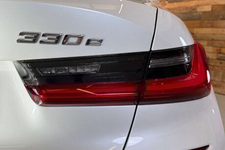 BMW 3 Series 2.0 330e 12kWh M Sport Saloon 4dr Petrol Plug-in Hybrid Auto Euro 6 (s/s) ( 83