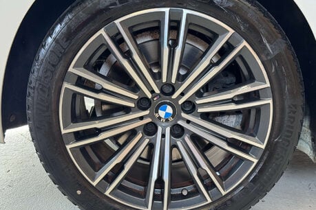 BMW 3 Series 2.0 330e 12kWh M Sport Saloon 4dr Petrol Plug-in Hybrid Auto Euro 6 (s/s) ( 52