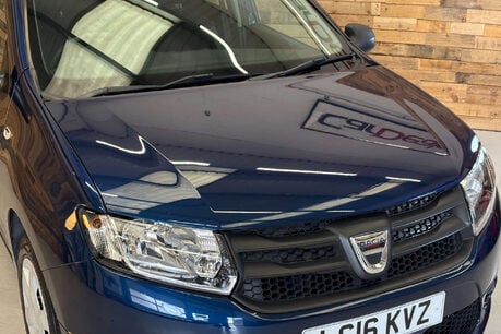 Dacia Sandero 0.9 TCe Ambiance Hatchback 5dr Petrol Manual Euro 6 (s/s) (90 ps) 79