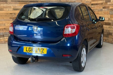 Dacia Sandero 0.9 TCe Ambiance Hatchback 5dr Petrol Manual Euro 6 (s/s) (90 ps) 6